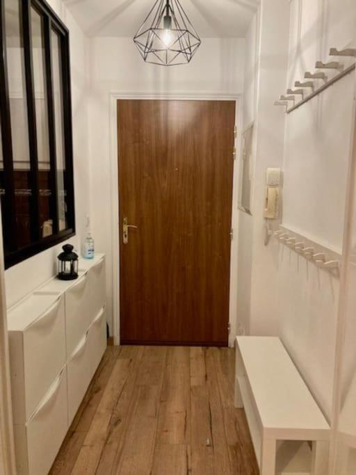 Appartement En Centre-Ville Bussy-Saint-Georges Buitenkant foto